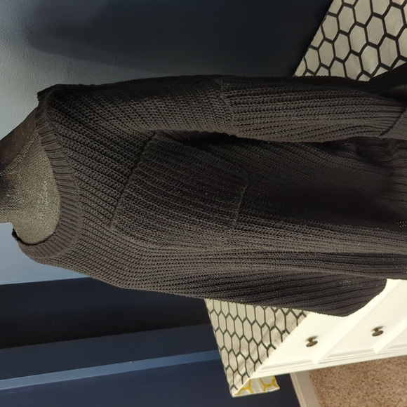 Scoop neck oversized sweater - Picture 3 of 3